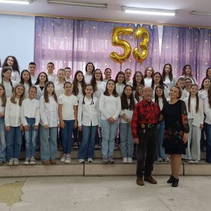 VESELJE I TALENAT NA ŠKOLSKOJ POZORNICI – OBILJEŽEN DAN ŠKOLE